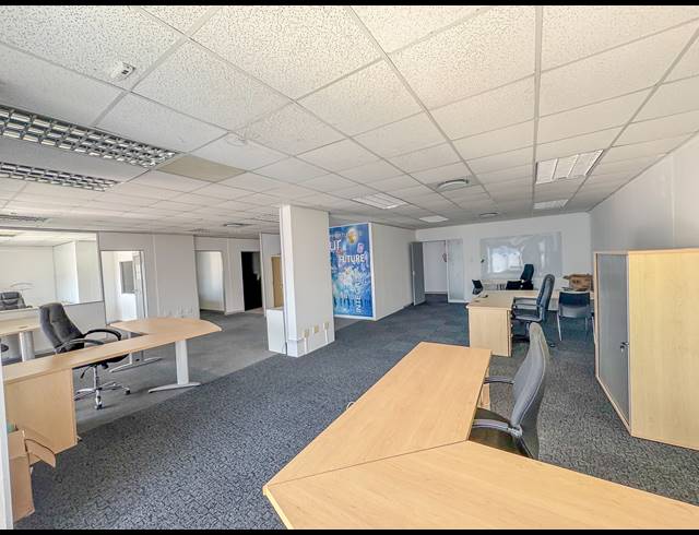 176M² OFFICE FOR SALE IN UMHLANGA RIDGE